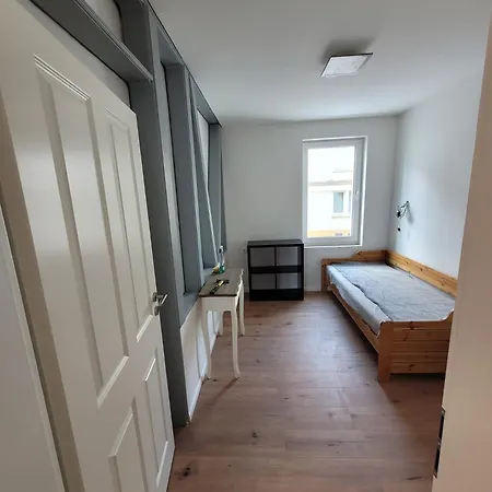 Schoene 3,5 Handwerkerwohnung Free Parking Gute Lage * Albstadt